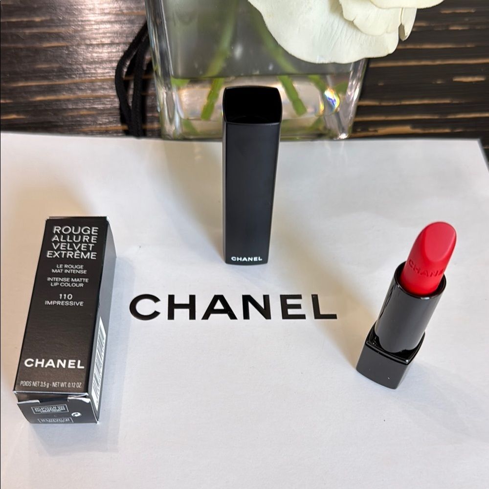 Chanel Lipstick Rouge Velvet Extreme 110 Impressive Limited Edition-Discontinued